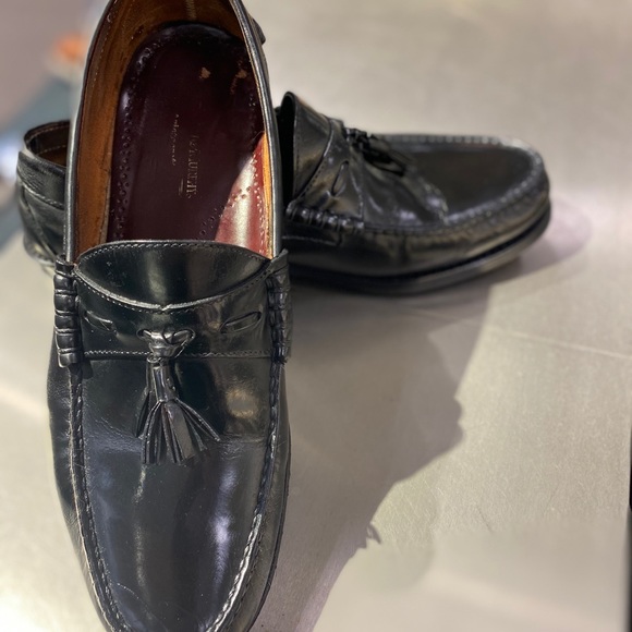 Johnston & Murphy Other - Johnston and Murphy tassel loafer size 10EEE